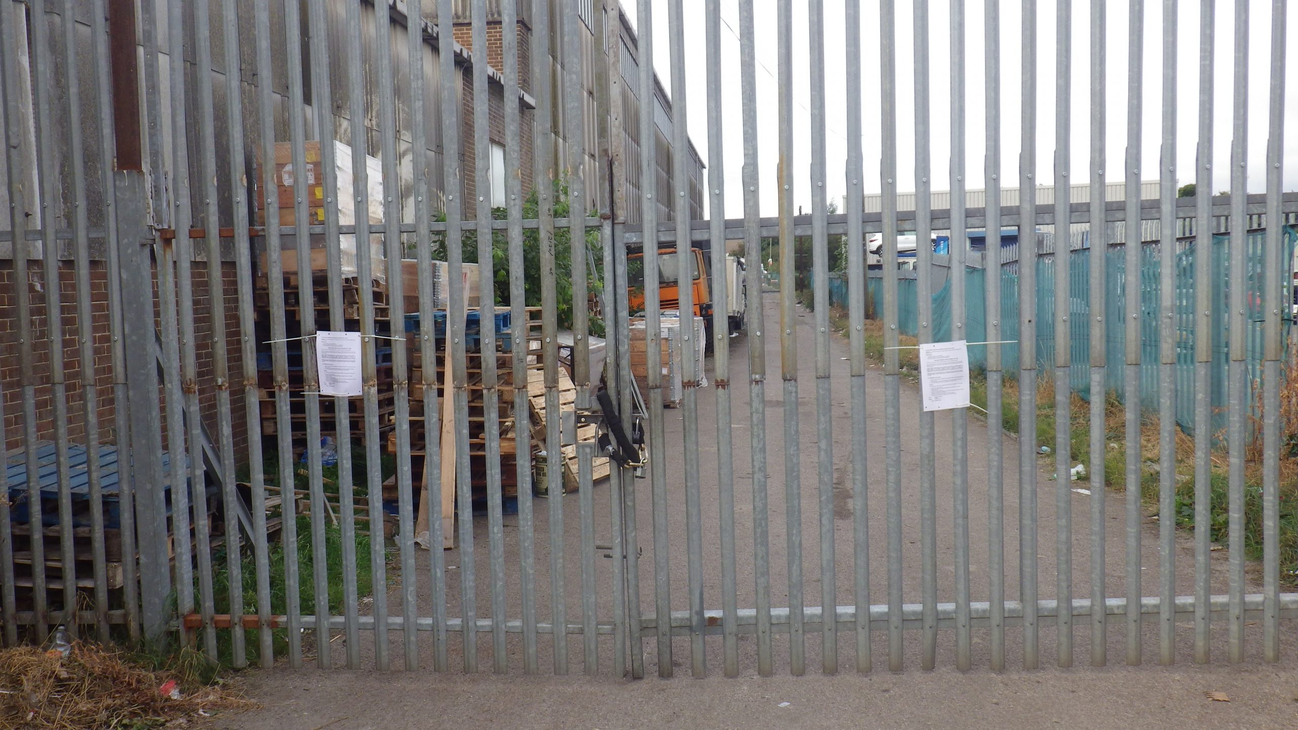 Gates to the site have been closed at Shee Recycling. 